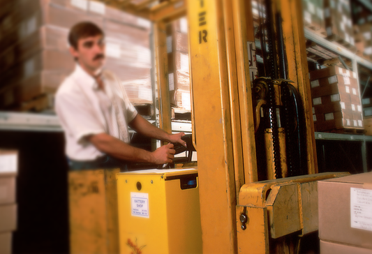 Can Kudos help multi-branch retailers to Save cost and manage packaging?