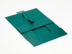 Single Bottle Green Luxury Gift box, No magnets, Choice of ribbon (Pack of 12)