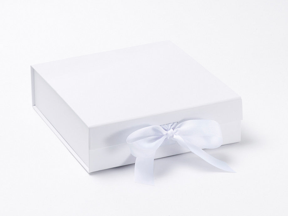 Medium White Luxury Gift box with magnetic closure, and ribbon (Pack of 12)