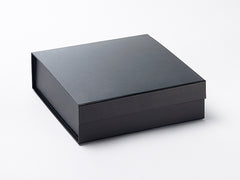 Medium Black Luxury Gift box with magnetic closure (12)