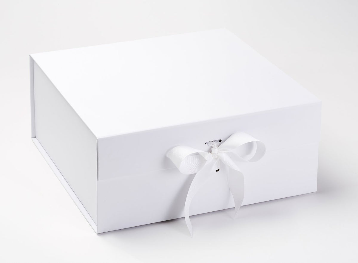 XL Deep White Luxury Gift box with magnetic closure, and choice of ribbon (Pack of 12)