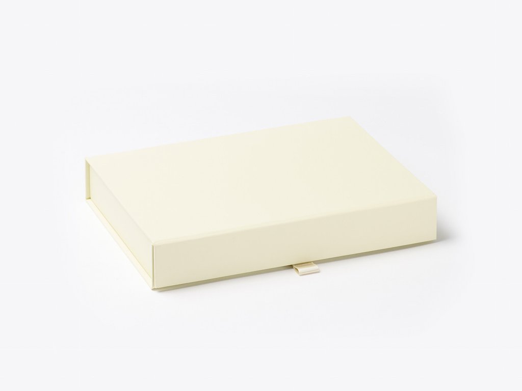 A6 Shallow Ivory Luxury Gift box with magnetic closure (Pack of 12)